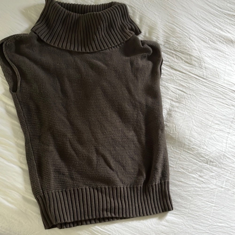 Grey knit Calvin Klein sleeveless sweater